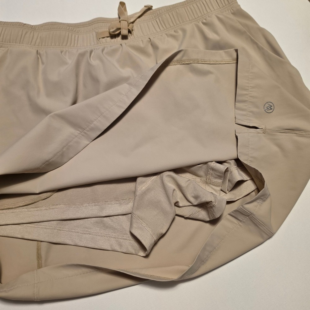Cloudveil Active Athletic Skort Built-in Shorts Tan Beige Size Medium - Picture 10 of 10